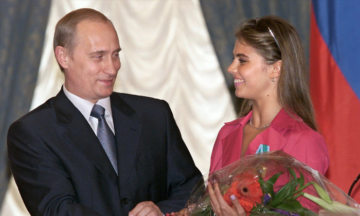 สื่อรัสเซียลือหึ่ง "สตรีลับหมายเลขหนึ่ง" คลอดลูกฝาแฝดชายให้ประธานาธิบดีปูติน
