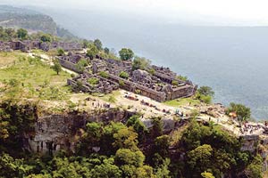 ปิดอุทยานพระวิหารต่อ ประเวศ เตือนระวังสงคราม ไทย - เขมร