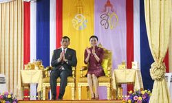 ในหลวง-ราชินี เสด็จฯ เยาวราชเปิดงาน "ใต้ร่มพระบารมี สดุดีมหาจักรีวงศ์"