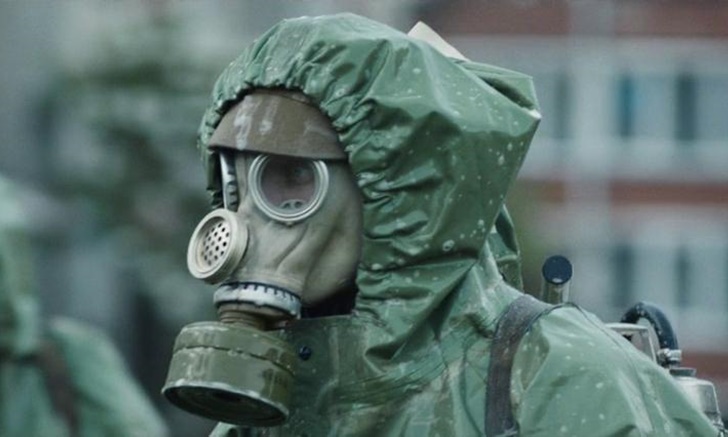 ทีมงานซีรีส์ Chernobyl บริจาคคอสตูมให้ทีมแพทย์ สู้ “COVID-19”