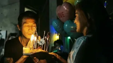 "ก้อย รัชวิน" ยกเค้กเซอร์ไพรส์วันเกิด "ตูน" อายุ 41 ปี เผยถึงของขวัญที่ดีที่สุดในปีนี้