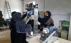 นักเรียนหญิงอัฟกานิสถาน ประดิษฐ์ “เครื่องช่วยหายใจ” ช่วยผู้ป่วย “โควิด-19”