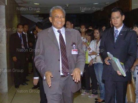 เทือก ยันไม่ลักไก่เรียกประชุมก.ต.ช.
