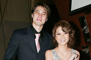 แมทธิว รับกลัวความสูง เสียวสุดๆ ลีเดีย พาขับเครื่องบิน