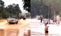 จุดจบกระบะสายห้าว ซิ่งลุยน้ำท่วม สุดท้ายต้องทิ้งรถหนีเอาชีวิตรอด