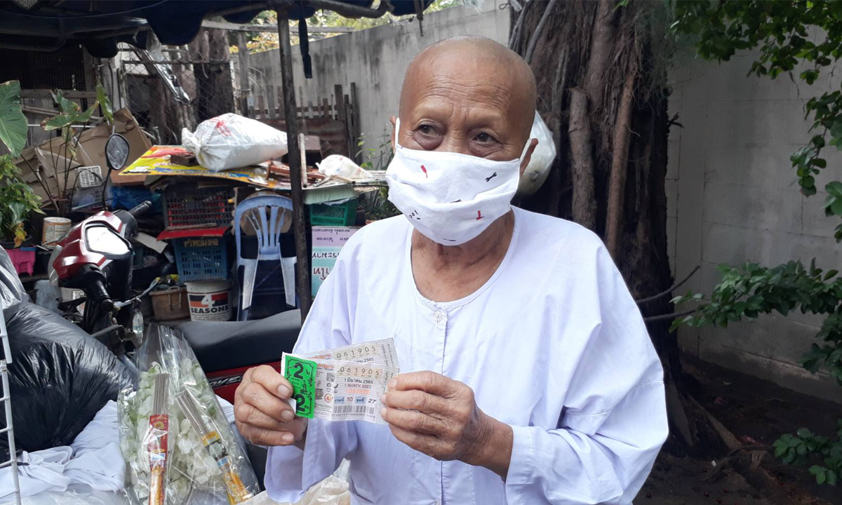 ฮือฮา แม่ชี วัย 71 ปี ดวงเฮงถูกรางวัลที่ 1 รับ 12 ล้าน ลั่นไม่สึก ยอมตายคาผ้าขาว
