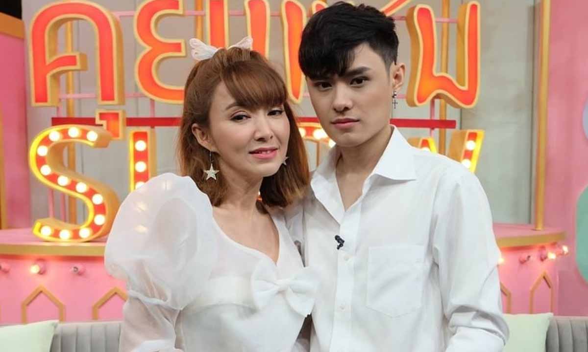 "ต้อม ณหทัย" เปิดตัวลูกชาย "น้องโนอาร์"  หลังถูกเม้าท์ปิดข่าวมีลูกมา 22 ปี   