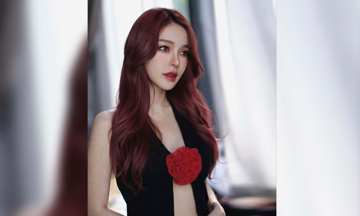 "แอร์ ภัณฑิลา" ใส่เสื้อแหวกอกถึงสะดือ สวยแซ่บแทบลืมมองหน้า