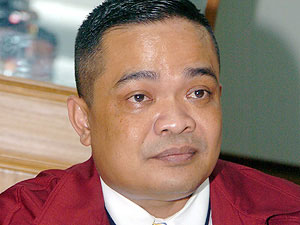 ตู่ จวก มาร์ค ปั้นข่าวหวยกลบประเด็นร้อน