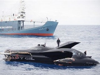 นักต้านการล่าวาฬ ลั่น ไม่ยอมแพ้แม้เรือไฮเทคจม