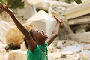 ในหลวง-ราชินีเสียพระราชหฤทัยเฮติแผ่นดินไหว