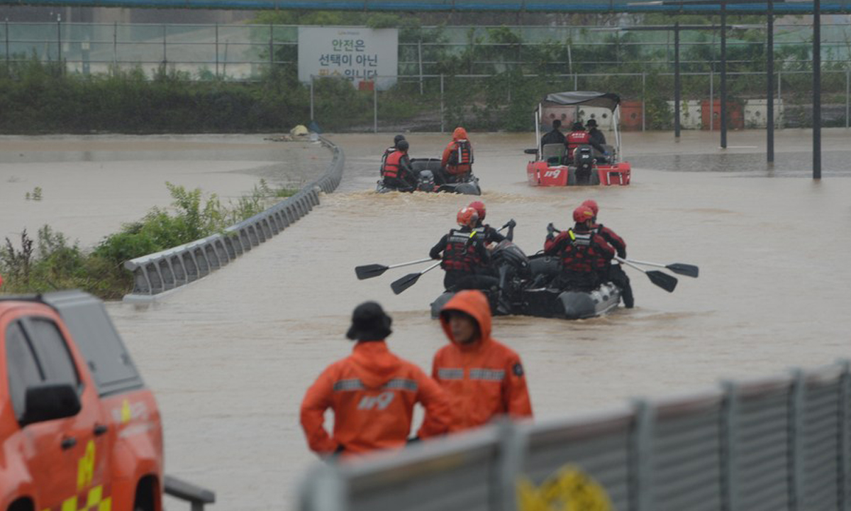 เกาหลีใต้อ่วม! ฝนถล่ม-น้ำท่วม ดับแล้วอย่างน้อย 22 ราย สูญหายอีก 14 ราย