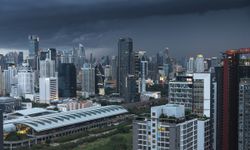 สภาพอากาศวันนี้ กรมอุตุฯ เตือน 45 จังหวัดฝนถล่ม กทม.ไม่รอด 80% ของพื้นที่