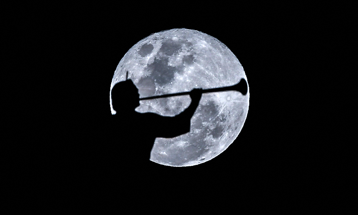 เตรียมยลโฉม "ซูเปอร์บลูมูน" ดวงจันทร์เต็มดวงใกล้โลกสุดในรอบปี คืนนี้ (30 ส.ค.)