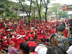 เทพไท ยันรัฐไม่จำเป็นต้องทำCDแดงล้มเจ้า