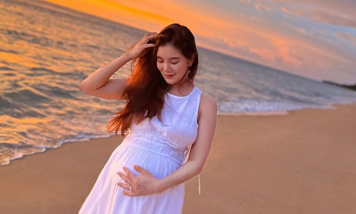 "ก้อย รัชวิน" เผยภาพหน้าลูกสาวครั้งแรก! หลังปิดไม่ให้แม่เห็นมา 8 เดือน