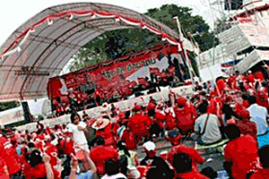 โพลชี้ ปชช.ร้อยละ50 ไม่เชื่อว่ายุบสภาได้ผล