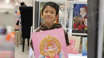 ฝีมือขั้นเทพ "น้องโพธิ์" โชว์ภาพวาดพระพิฆเนศวร เห็นแล้วตะลึงเลย