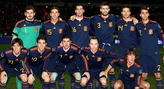 สเปนแบโผ30แข้งบอลโลกชุดแรก