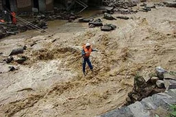 ชาวจีน 1.3 ล้านคนอพยพหนีน้ำท่วม