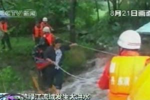 จีนอพยพประชาชนกว่า 250,000 คนหนีน้ำท่วม
