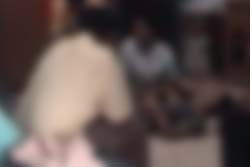 หญิงเครียดเลี้ยงลูกคนเดียวผูกคอตายลาโลก