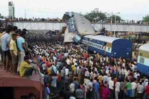 รถไฟชนกันในอินโดตายอย่างน้อย33ราย