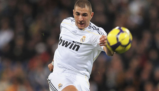 ยูเวนตุสเล็งสอยเบนเซม่าเสริมทัพปีใหม่