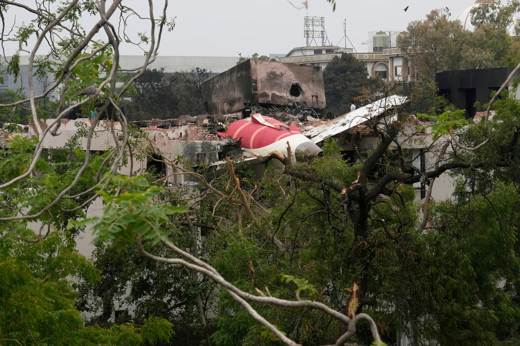 india_plane_crash_25164216464