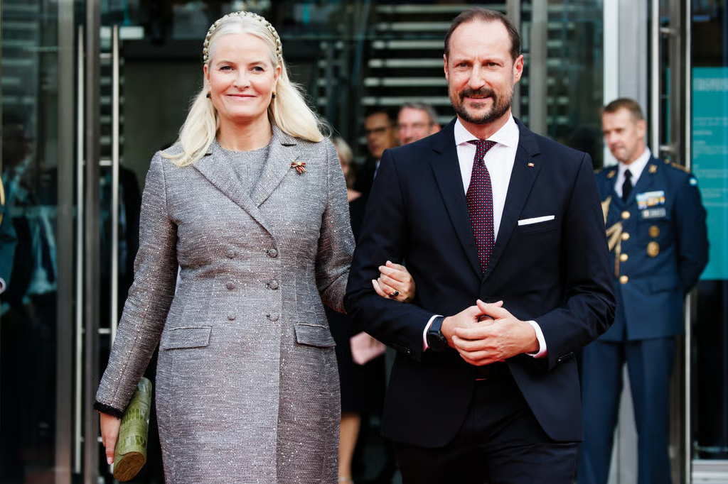 e2221768-c50d-4396-a7e9-137f9