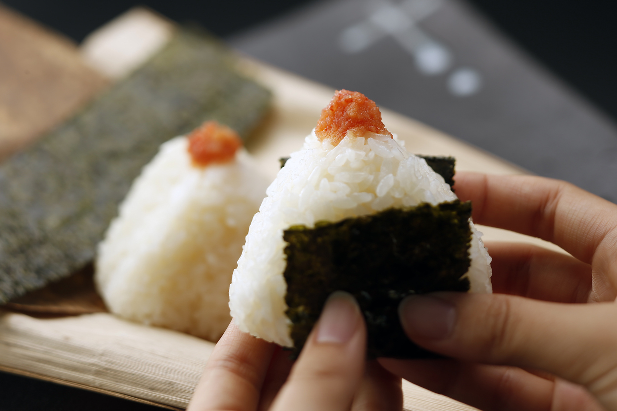 ข้าวปั้น - โอนิกิริ