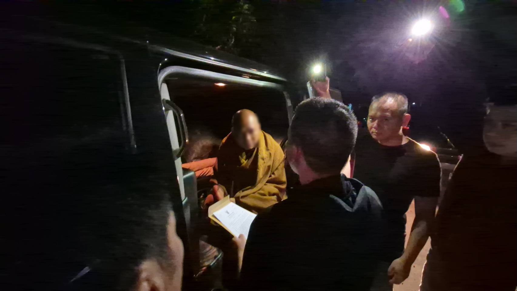หลวงพ่ออลงกต-หมอบีโดนจับ