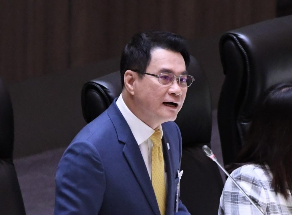 จุรินทร์ ลักษณวิศิษฎ์ 