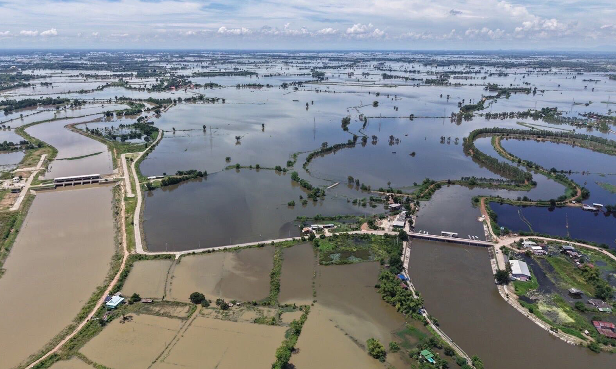 "ทุ่งบางระกำ" เก็บน้ำเกือบเต็ม หน่วงน้ำบรรเทาผลกระทบลุ่มเจ้าพระยาตอนล่าง