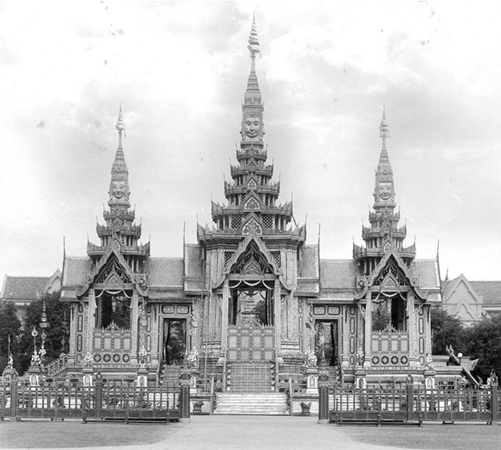 พระเมรุมาศ สมเด็จพระศรีพัชรินทราบรมราชินีนาถ พระบรมราชชนนีพันปีหลวง
