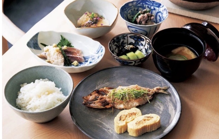 ผักที่ดู “เหนียวเหมือนน้ำมัน” แต่คนญี่ปุ่นชอบกิน ช่วยให้ “เด็กนาน” และป้องกันโรคมะเร็ง!