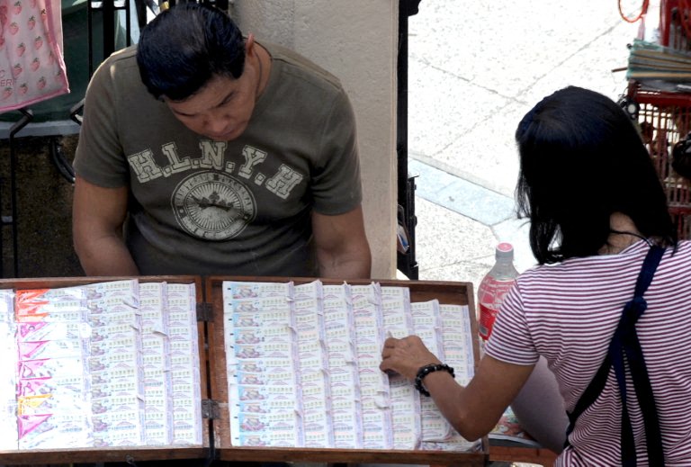 afp__20100105__hkg3095091__v2