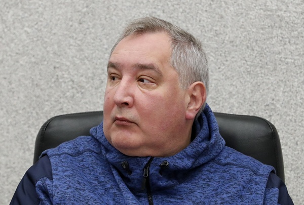 ดมิทรี โรโกซิน สมาชิกวุฒิสภาและอดีตรองนายกรัฐมนตรีรัสเซีย