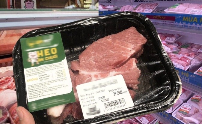 พนง.แฉเอง! "เนื้อหมูแพ็กถาด" ในซูเปอร์ฯ แบบไหนเริ่มเก่า พลิกดูตรงไหนไม่ให้โดนแกง