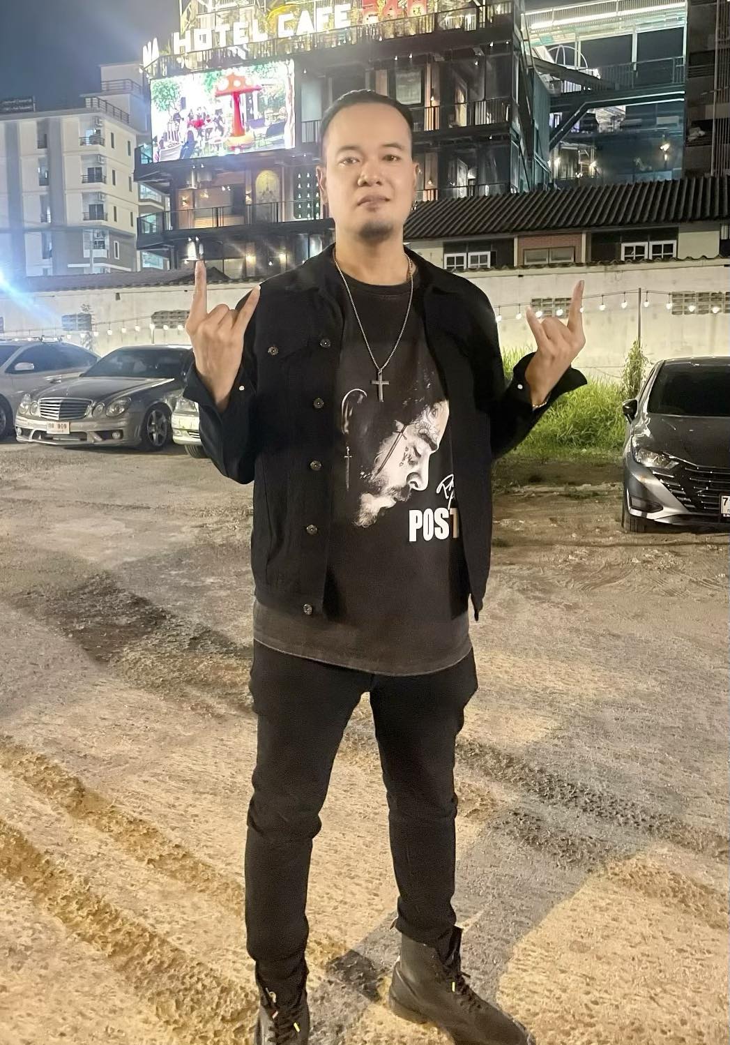 624573233_4337850173164909_64