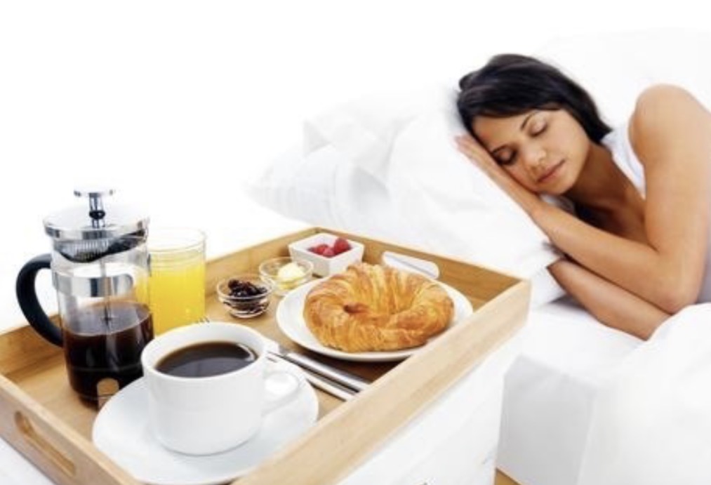 ร่างกายจะขอบคุณ! สูตรหมอดัง “3 ดื่ม“ หลังตื่นนอน ช่วยให้ดูอ่อนเยาว์ แถมป้องกันมะเร็ง