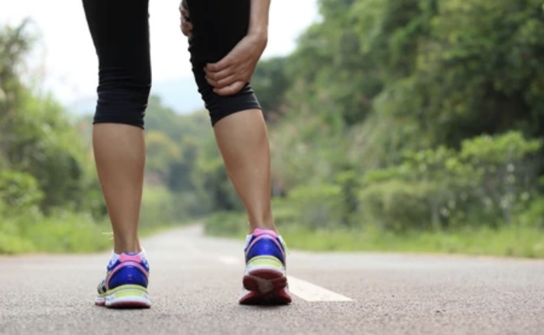 2 สัญญาณเตือน “ไตเสื่อม” ที่สังเกตได้ขณะเดิน อย่ามัวคิดว่าปกติ รู้ก่อนรักษาทัน!