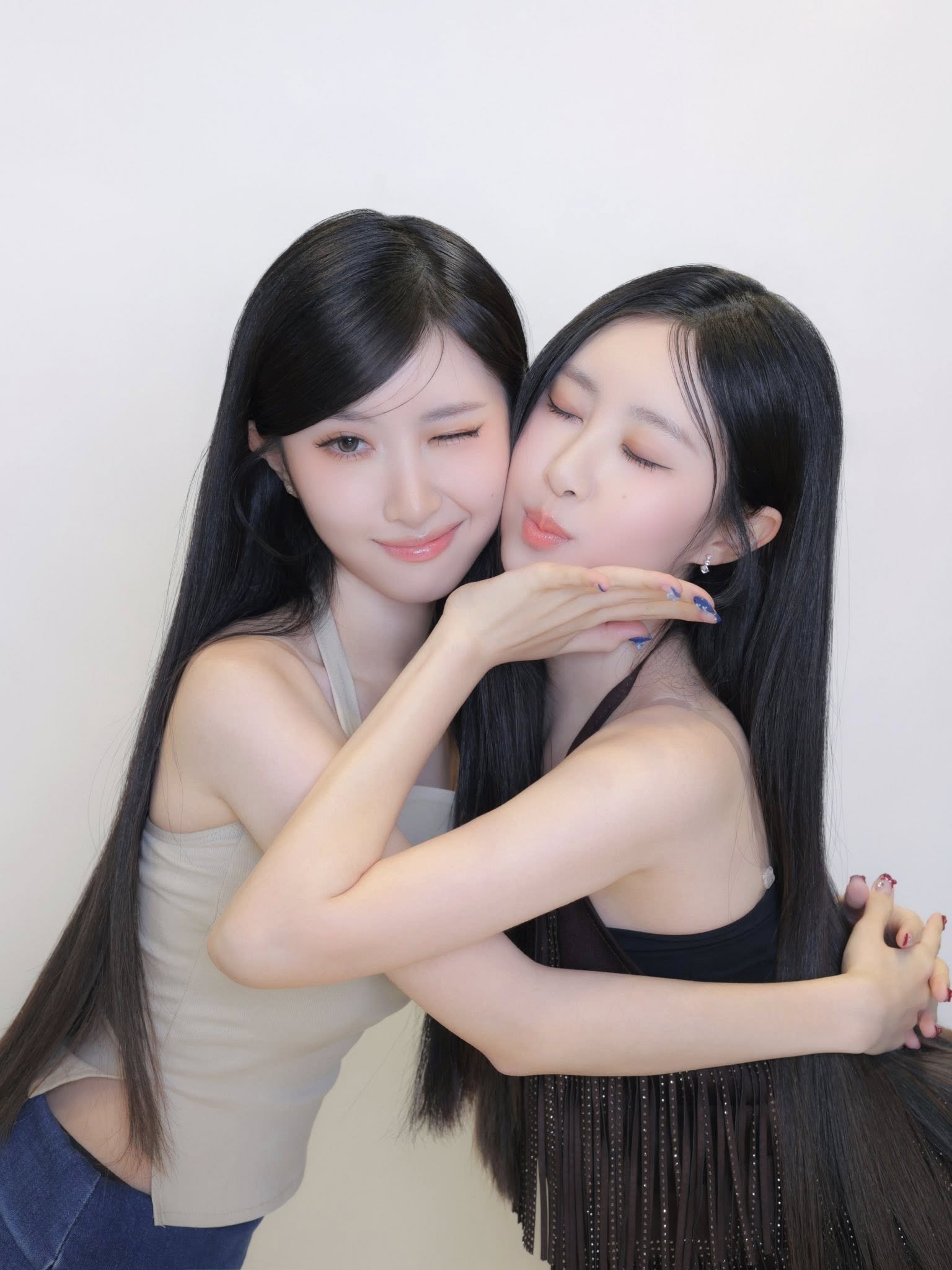 613495866_1421608619322897_37