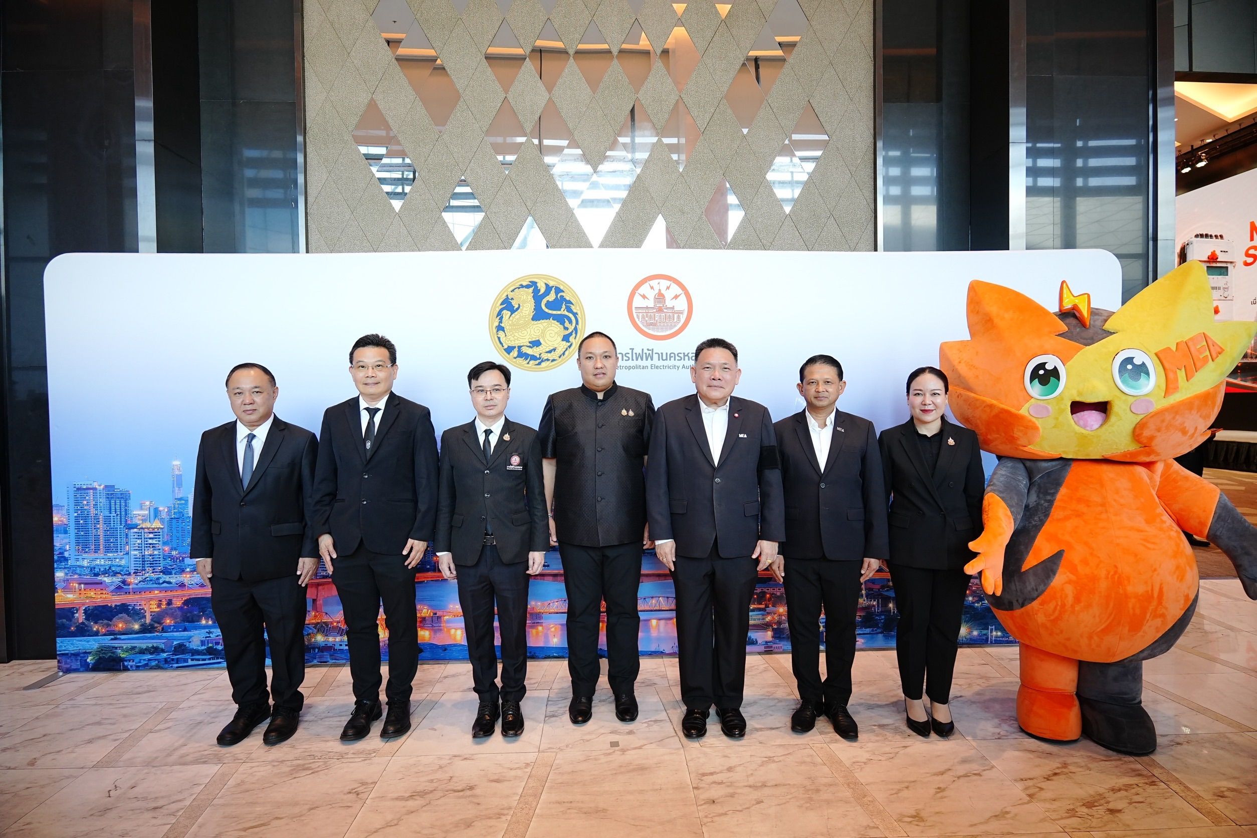 มท.2 และ MEA น้อมใจเฉลิมพระเกียรติสมเด็จพระบรมราชินี เปิดตัว “MEA ดูแลผู้ป่วยด้วย Smart Meter พลัส