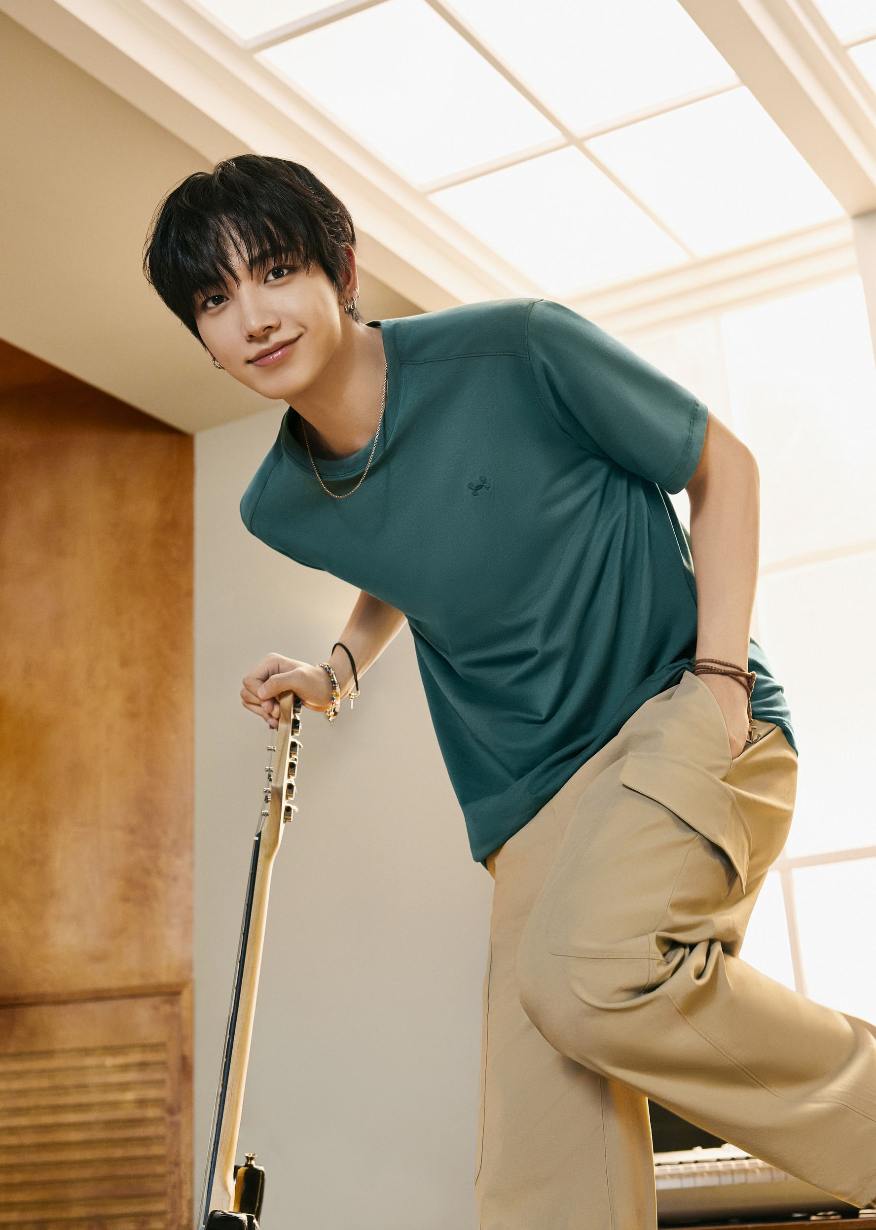BOYNEXTDOOR green shirt look