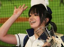 แอบดูสาวขายน้ำในสนามกีฬาที่ญี่ปุ่น