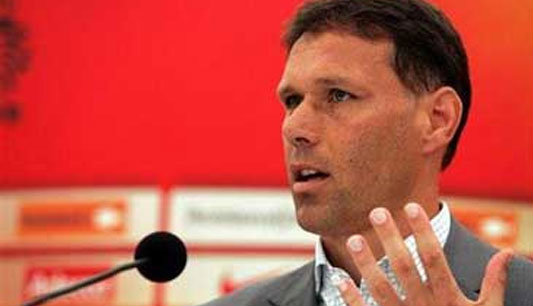 ฟานบาสเทนรั้งเต็งหนึ่งคุมเชลซีแทนอันเช่