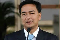 นายกฯปัดข่าวพระดูดวงแพ้นารีอยู่ที่ปชช.