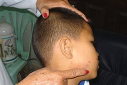 ครูโหด! โขกหัวตีเข่าฟันศอกนร. 9 ขวบอ่วม