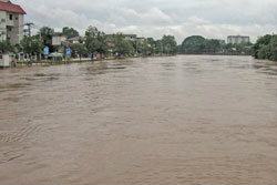 แม่น้ำปิงวิกฤติคาดเที่ยงนี้ทะลักท่วมเมืองเชียงใหม่
